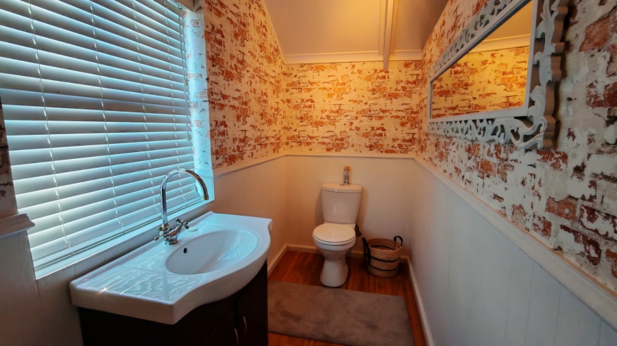 3 Bedroom Property for Sale in Groot Brakrivier Central Western Cape